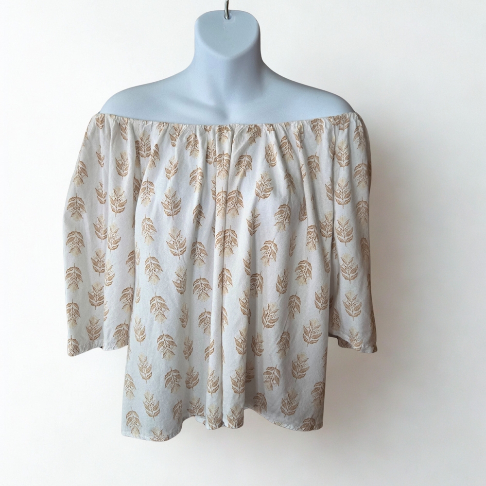 Old Navy Off-Shoulder Blouse in Cream and Tan